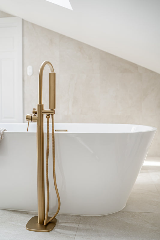 BRAIDER CANNEA Freestanding Double Ended Bath Acrylic White 1700 x 800 mm