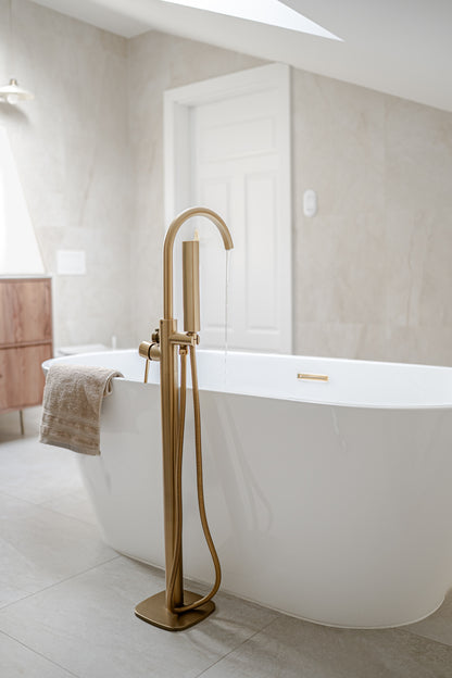 BRAIDER CANNEA Freestanding Double Ended Bath Acrylic White 1700 x 800 mm