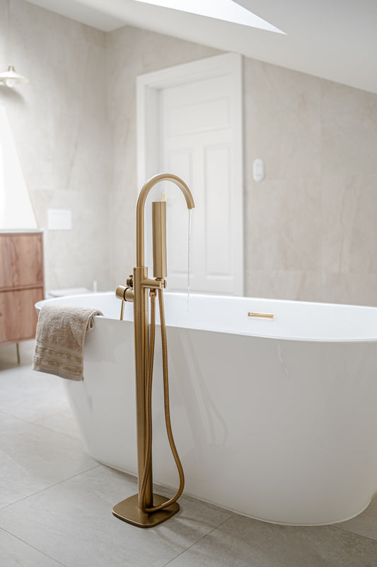 BRAIDER CANNEA Freestanding Double Ended Bath Acrylic White 1600 x 750 mm